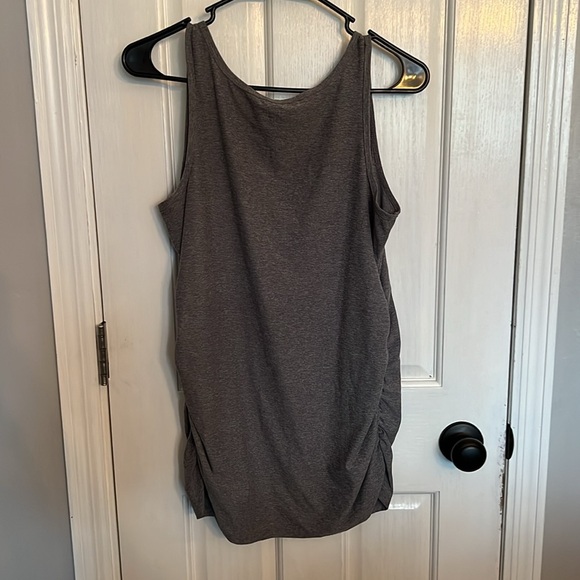 Time and Tru women’s maternity tank EUC - Picture 5 of 5